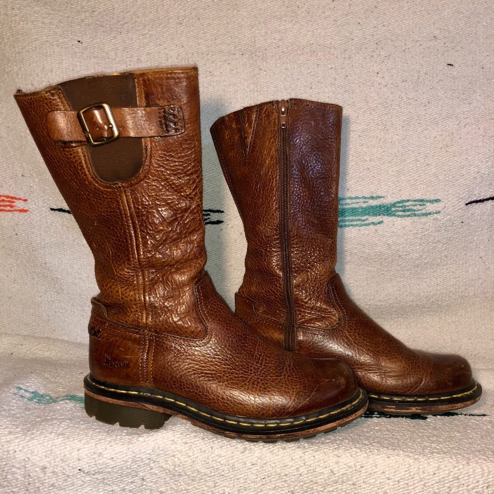 Dr. Marten Zip up leather boot